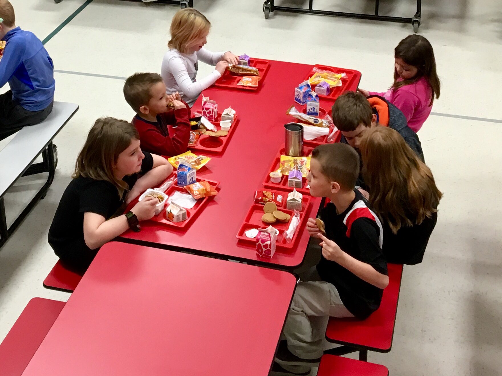 Bellefonte celebrates National School Breakfast Week with a ‘Start your