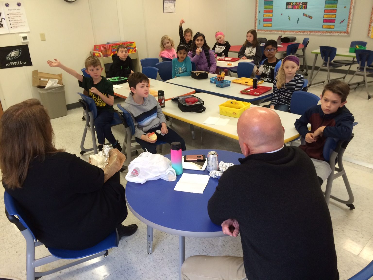 Visiting author shared reading, writing and science at Ridge Park